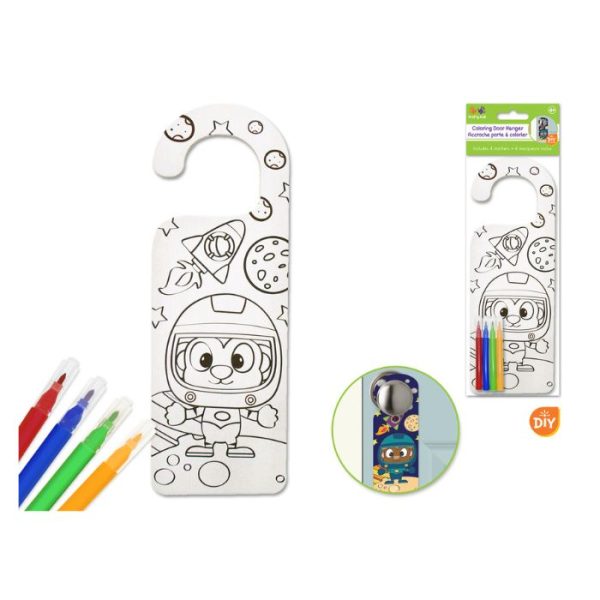 Accroche Porte with cosmos markers