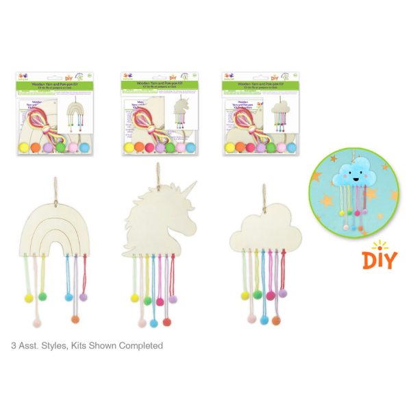 Ensemble de bricolage forme bois avec fils et pompons
